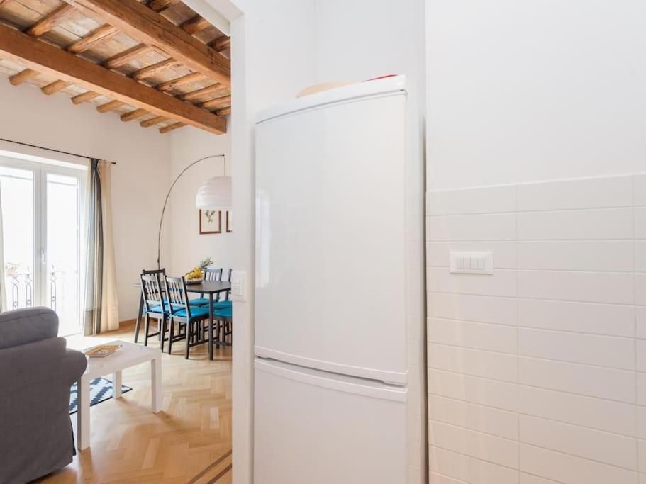 Apartment Trevi Fountain Luxury